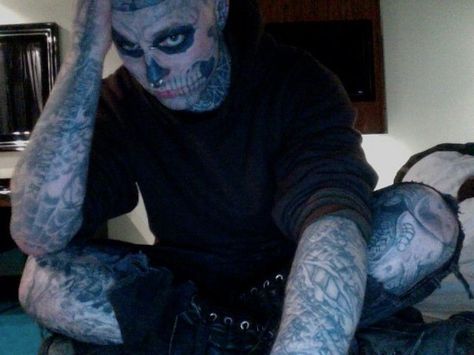 Rick Genest Rick Genest, Zombie Boy, Crystal Castle, Dark Paradise, Too Cool For School, Canadian Artists, Body Mods, Dark Aesthetic, Cool Drawings