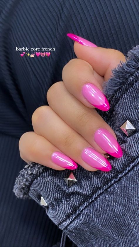 Barbie Pink Nails Almond Shape, Barbie Theme Nails, Barbie Nails Aesthetic, Barbie Core Nails, Barbie Themed Nails, Barbie Party Outfit, Pink Barbie Nails, Fall Pink Nails, Nails Barbie