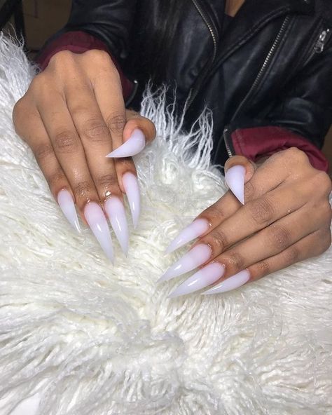 Nails Design Long, Design Long Nails, Trap Nails, Acrylic Nails Design, Stilleto Nails Designs, Long Stiletto Nails, Sharp Nails, Curved Nails, Claw Nails