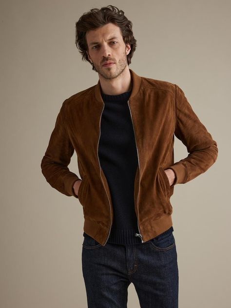 Stepping into the season with rugged style. Embracing the warmth of this brown suede bomber jacket. Ready for whatever the day brings. #MensFashion #SuedeSensation #FallVibes Brown Suede Leather Jacket Outfit, Brown Jacket Outfit, Suede Jacket Outfit, Brown Suede Leather Jacket, Suede Jacket Men, Vintage Style Jacket, Beige Fashion, Neck Warmers, Suede Leather Jacket