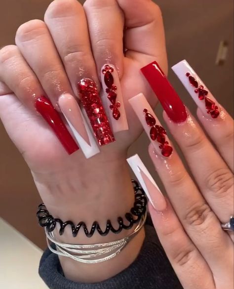 Classy Summer Nails, Hot Summer Nails, Summer Nails Bright, Quinceanera Nails, Emerald Nails, Vegas Nails, Nails Bright, Cute Summer Nail Designs, Fun Summer Nails