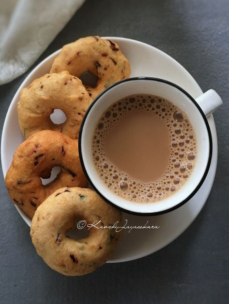 Bengali Foods, Cibo Aesthetic, Srilankan Food, Chai Time, Indian Fast Food, Best Breakfast Sandwich, Sunrise Coffee, Sakura Mochi, Afternoon Tea Recipes