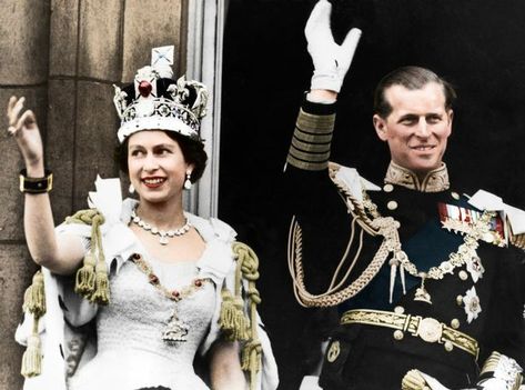 Prins Philip, Princesa Anne, Queen Elizabeth Photos, Princesa Elizabeth, Queen's Coronation, Imperial State Crown, Coronation Dress, Margaret Rose, Prinz Charles