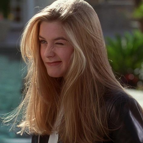 Cher Hair, Clueless Aesthetic, Clueless Cher, Clueless 1995, How To Have Style, Cher Clueless, Cher Horowitz, Alicia Silverstone, 90s Hairstyles