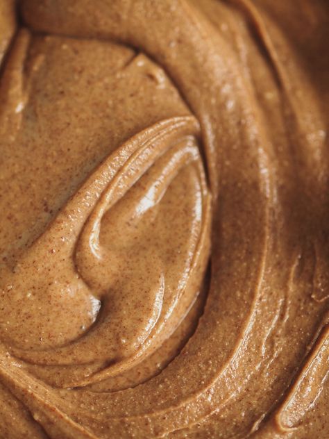 How To Make Easy and Healthy Almond Butter Almond Butter Aesthetic, Almond Aesthetic, Almond Butter Recipe, Almond Butter Recipes, Healthier Sweets, Sugar Recipes, Winter Arc, Ginger Spice, Low Sugar Recipes