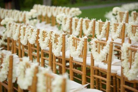 Wedding Ceremony Rituals, Luau Decor, Wedding In Hawaii, Beach Wedding Decorations Reception, Stunning Wedding Venues, Kauai Wedding, Luau Wedding, Hawaii Destination Wedding, Thai Wedding