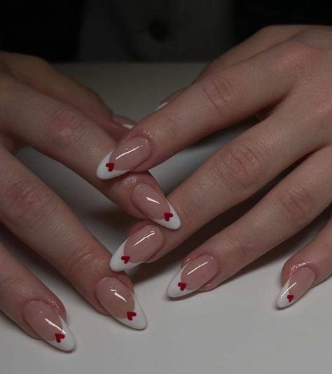 French Tip Nail Designs, Green Nail Designs, Nagel Tips, French Nail Designs, Almond Nails Designs, Red Nail, Xmas Nails, Heart Nails, French Tip Nails