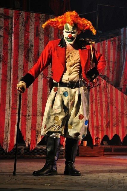 Jack The Clown Halloween Horror Nights, Halloween Horror Nights Orlando, Scary Circus, Scary Clown Costume, Scary Clown Mask, Dark Carnival, Joker Clown, Carnival Birthday Party Theme, Creepy Clowns