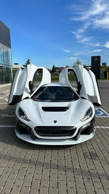 Rimac Car, Hyper Cars, Luxury Appliances, Luxury Vehicles, Top Luxury Cars, Most Expensive Car, Cool Sports Cars, Super Luxury Cars, Best Luxury Cars