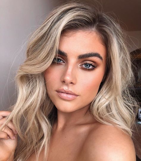 @maddywright__ wears our Deluxe Bronzing Mousse in Ultra Dark! Wedding Makeup Downturned Eyes, Blonde Hair Smokey Eye, Cool Skin Tone Makeup Looks, Blonde Hair Brown Eyes, Smokey Eye For Brown Eyes, Smink Inspiration, Cheryl Cole, Natural Wedding Makeup, Makeup Wedding