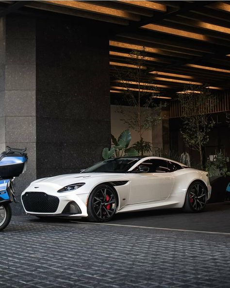 Aston Martin Dbs Superleggera Wallpaper, Dbs Superleggera Wallpaper, White Aston Martin, Aston Martin Wallpaper, Aston Martin Dbs Superleggera, Aston Martin Dbs, Twin Turbo, Aston Martin, Sports Cars