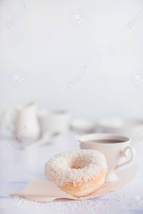 High Key Photography, Key Photography, High Key, Easy Learning, Lights Background, Food Photo, Photography Ideas, Tea Time, Food Photography