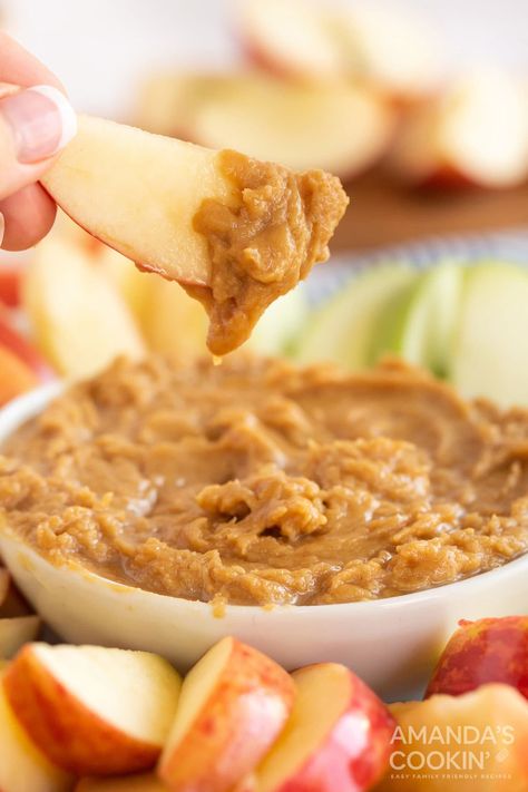 Best Beach Snacks, Peanut Butter Apple Dip, Cream Cheese Peanut Butter, Peanut Butter Apple, Pineapple Dream Dessert, Peanut Butter Dip, Beach Snacks, Blueberry Breakfast Cake, Chocolate Lasagna