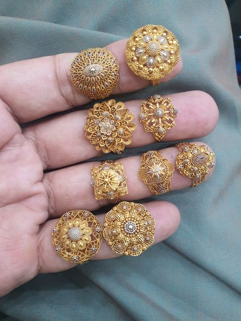 Heavy Gold Rings For Women, Nikah Wishes, Arabic Gold Jewelry, Plain Gold Rings, Plain Gold Jewellery, Ladies Finger Ring, Jaipur Travel, Gold Jewelry Prom, Ladies Design