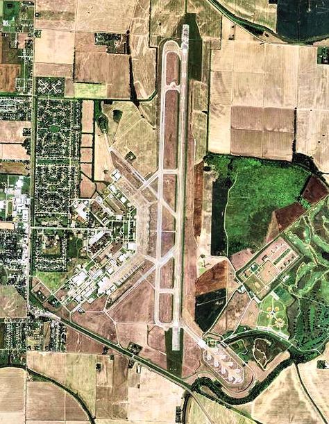 Blytheville Air Force Base - Wikipedia Air Force Base, Air Force Bases, Japanese Patterns, International Airport, Arkansas, Country Music, Air Force, Force, Bike