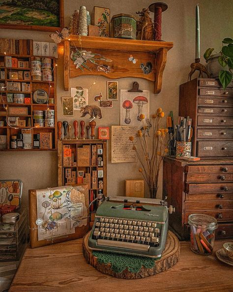 Magical Spaces, Work Desks, 20 Aesthetic, Image Vintage, Art Area, Cozy Room Decor, Studio Room, Dream Room Inspiration, Room Makeover Inspiration