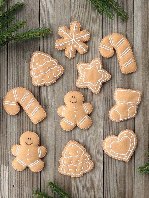 Gingerbread Pattern for Felt Christmas Cookie Decorations | Etsy Felt Cookies Diy, Xmas Sewing Ideas, Sew Christmas Decorations, Christmas Cookie Decorations, Sewing Christmas Ornaments, Felt Gingerbread Ornaments, Christmas Felt Crafts, Christmas Felt Decorations, Christmas Felt Garland