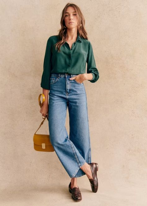 Wide Leg Jeans Outfit Spring, Sezane Style, Wide Leg High Waist Jeans, Outfit Wide Leg, Jeans Outfit Spring, Wide Leg Jeans Outfit, Classic Girl, Cropped Wide Leg Jeans, Autumn 2024