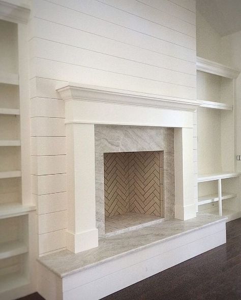 See this Instagram photo by @kristenbiaginidesigns • 36 likes Modern Farmhouse Fireplace, Fireplace Redo, Shiplap Fireplace, Fireplace Built Ins, Farmhouse Fireplace, Fireplace Hearth, Fireplace Remodel, 아파트 인테리어, Diy Fireplace