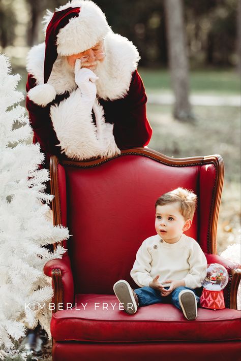 Christmas santa pictures outdoor. Santa minis. The woodlands santa pictures. Houston tx. Photographers: Do not use for advertiseing your sessions Outdoor Santa Mini Session, Christmas Santa Photoshoot, Santa Claus Pictures With Kids, Santa Sleigh Photoshoot, Santa Mini Session Ideas Outdoors, Santa Photoshoot Mini Sessions Outside, Santa Claus Photoshoot Ideas, Pictures With Santa Ideas, Outdoor Santa Photoshoot