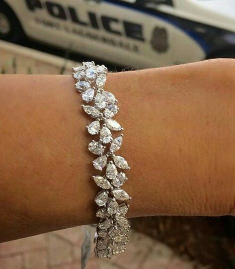 Fancy Diamond Bangles, Diamond Bracelets Indian, Nuptial Chain, Diamond Bangles Design, Fancy Bangles, Bracelets Indian, Bangles Diamond, Cz Jewellery, Bangle Diamond