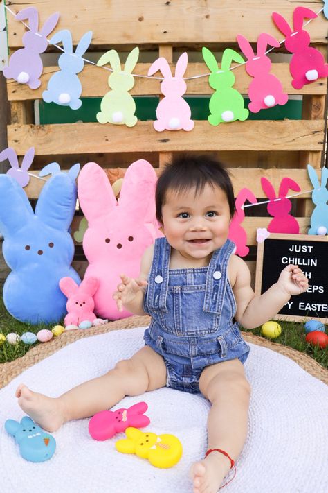 Diy Easter Photoshoot Kids, Easter Photoshoot Toddler, Easter Toddler Pictures, Toddler Easter Pictures, Easter Pictures For Kids, Easter Photoshoot Baby 3 Months, Peeps Photo Shoot Baby, Easter Photoshoot Ideas Kids, Easter Photoshoot Ideas