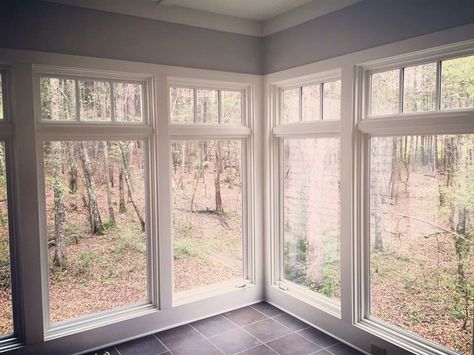 Love the openness of these windows! Door Drapes, Sunroom Windows, Country Villa, Window Designs, Sunroom Decorating, Corner Window, Architecture Ideas, Corner House, House Office