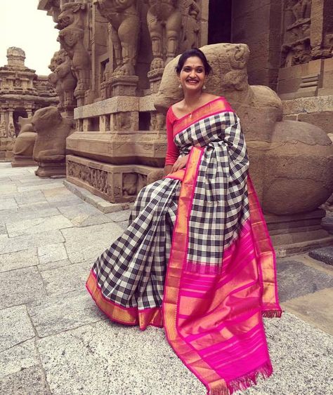 Kanjivaram Sarees Silk, Checks Saree, Indian Silk Sarees, Elegant Saree, Saree Dress, Saree Look, Soft Silk Sarees, Traditional Sarees, Varanasi