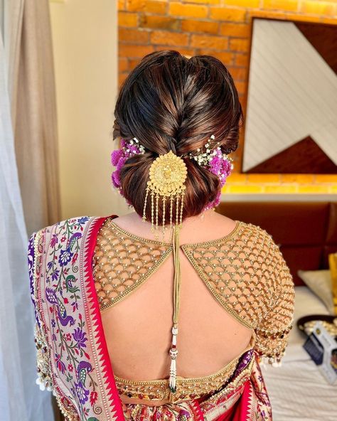 20+ Stylish Hairdos Especially For Maharashtrian Brides! | WedMeGood Maharashtrian Wedding Hairstyles, Maharashtrian Brides, Hairstyle Reference, Marathi Bride, Nauvari Saree, Braided Hairdo, Delicate Jewellery, Indian Bride Outfits, Messy Braids