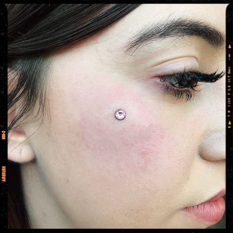 Microdermal Piercing - Piercing Idea - Anti-eyebrow piercing Dermal Cheek Piercing, Cheek Dermal Piercing, Microdermal Piercing Face, Cheek Dermal, Dermal Piercing Face, Facial Dermal Piercing, Face Dermal Piercing, Face Dermal, Anti Eyebrow