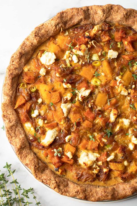 Savory Butternut Squash Pie with Caramelized Onion and Feta Squash Pie Recipes, Christmas Pie Recipes, Ella Vegan, Feta Pie, Butternut Squash Pie, Savory Butternut Squash, Squash Pie, Christmas Pie, Savory Tart