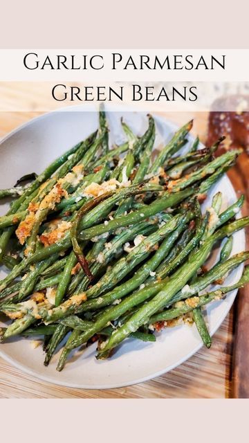 Kellie | Simple Recipes & Kitchen Hacks on Instagram: "Garlic Parmesan Green Beans 🤌🏼 they're healthy, they're crispy, and they're so so yummy. Perfect for Thanksgiving! 1 lb French green beans 1 cup parmesan cheese (from the can is good!) 1 stick butter, softened 5 cloves of garlic, minced Sprinkle of Italian seasoning Follow directions in the video and ENJOY! #thanksgiving #sidedish #easyrecipe #vegetarianrecipes #frommykitchen | Thanksgiving side dishes, healthy cooking, garlic parmesan, 30 minute meals, vegetarian recipes" Roasted Frozen Green Beans, Garlic Parmesan Green Beans, Side Dishes Healthy, Thanksgiving Sidedish, 2023 Thanksgiving, Thanksgiving Side Dishes Healthy, Meals Vegetarian, Green Beans Side Dish, Parmesan Green Beans