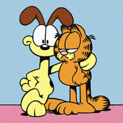 Odie Garfield Icon, Snoopy And Garfield, Garfield Matching Pfp, Odie Garfield, Silly Friends, Lil Doodles, Drawings Inspo, Garfield Pictures, Garfield Images