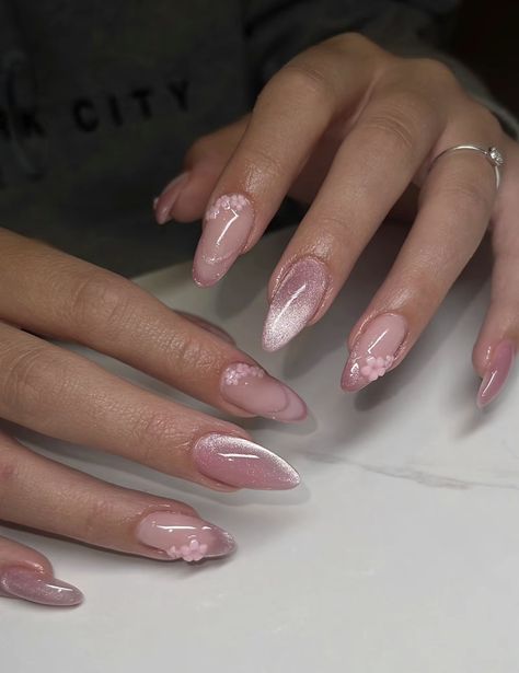 Designs For Short Nails, Asian Nails, Fest Outfits, Edgy Nails, Girly Acrylic Nails, Classy Acrylic Nails, Pearl Nails, Soft Nails, Pink Acrylic Nails