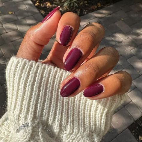 Cherry Mocha Nails, Mocha Nails, Cranberry Nails, Cherry Mocha, Berry Nails, Plum Nails, Maroon Nails, February Nails, Smink Inspiration