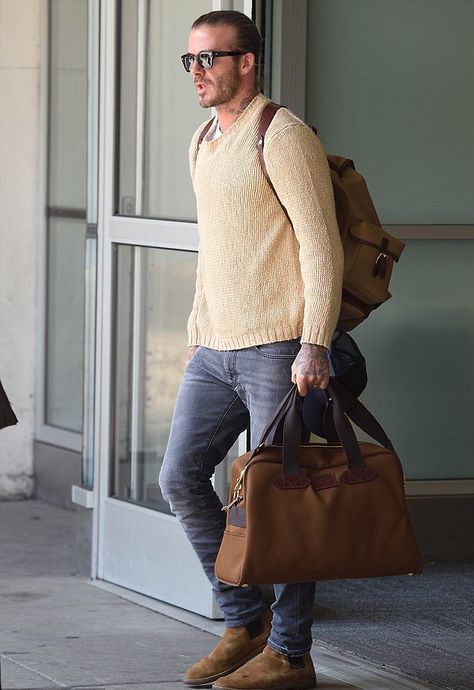 David Beckham Style 2024, David Beckham Boots, David Beckham Fashion, Brown Chelsea Boots Outfit, David Beckham Outfit, David Beckham Style Outfits, David Beckham Style, Beckham Style, Saint Laurent Boots