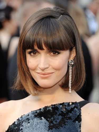 Rose Byrne  Love this style, loved her in Damages, didja see any of it? Hairstyles For Oblong Face Shape, Rose Byrne Hair, Pageboy Hairstyle, Oblong Face, Oscar Hairstyles, Oblong Face Shape, Bob Hairstyles With Bangs, Face Shape Hairstyles, Bob Haircut With Bangs