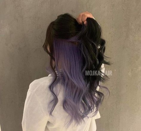 Black And Silver Peak A Boo Hair, Undercolor Hair Ideas Purple, Lavender Underdye Hair, Trendy Hairstyles For Thick Hair, Peekaboo Hair Front View, Color Dyed Hair Ideas For Brunettes, Fun Hair Dye Ideas Brunettes, Purple Babylights, Hair Dye Colors For Brunettes