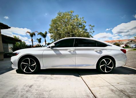 2020 Honda Accord sport, Pearl white, tint White Honda Accord Sport, White Honda Accord With Black Rims, 2020 Honda Accord Sport, White Honda Accord, 2020 Honda Accord, Starter Cars, 2022 Honda Accord Sport, Honda Sports Car, Honda Accord Custom