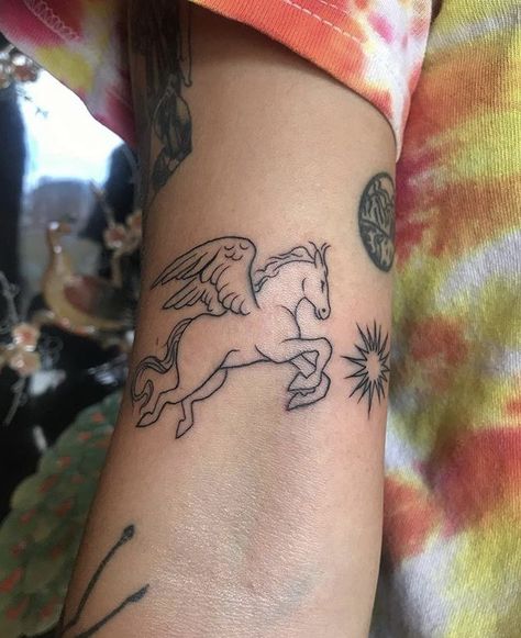 Small Pegasus Tattoo, Simple Pegasus Tattoo, Pink Pony Club Tattoo, Pony Tattoo, Piercings And Tattoos, Spring Grunge, Pegasus Tattoo, Unicorn Dragon, Unicorn Tattoo