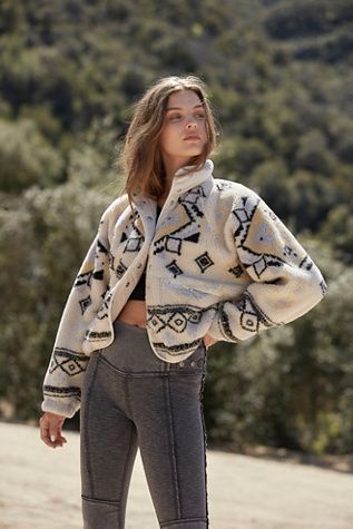 Printed Hit The Slopes Fleece Jacket | Free People Hit The Slopes Fleece Jacket, Free People Fall, Boho Winter Outfits, Oufits Casual, Free People Activewear, Winter Boho, Knit Jacket, Boho Clothing, Boho Outfits