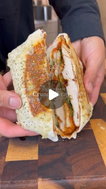 High Protein & Low Calorie on Instagram: "Chicken Parm Crunch Wrap💪By @cooklikeimbook   491 Calories | 73g Protein | 16g Fat | 8.5g Carbs  S/O to @jortskitchen for his creation! Spectacular.   Ingredients:   Bread Crumbs (mine picked up 10g)  300g Chicken Breast 2 Low Fat Mozzarella Cheese slices Basil  50g Marinara Sauce Xtreme Wellness Wrap- Large Low Carb taco tortilla   Garlic Butter:  1 tbsp butter 1 tsp Garlic paste 1 tsp Parmesean cheese Pinch of Salt Parsley   Follow @cooklikeimbook for more recipes like this💪  #chickenparmesan #crunchwrap #fitness" Taco Tortilla, Low Carb Taco, Crunch Wrap, Low Carb Tacos, Cheese Sauce Recipe, Air Fry Recipes, Fry Recipes, High Protein Low Calorie, Chicken Parm