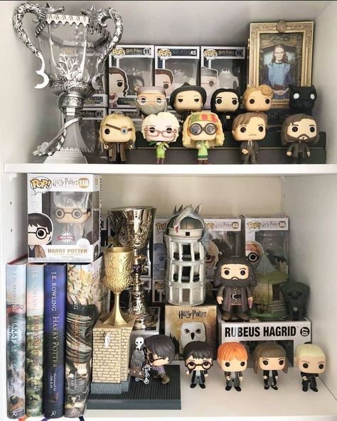 Harry Potter Display, Harry Potter Fanları, Harry Potter Letter, Harry Potter Props, Glume Harry Potter, Harry Potter Room Decor, Harry Potter Funko Pop, Harry Potter Bedroom, Harry Potter Items