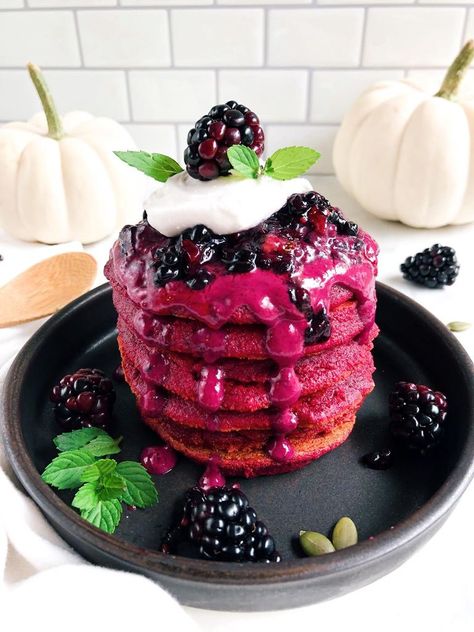 Beetroot Pancakes, Beet Pancakes, Pot Pie Soup Recipe, Blackberry Sauce, Collagen Recipes, Chicken Pot Pie Soup, Artificial Food, Berry Dessert, Beetroot Powder