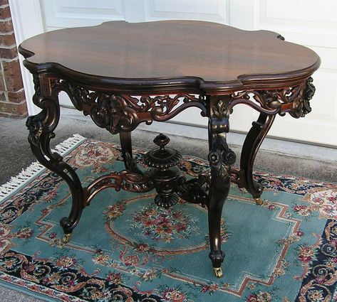 Victorian Coffee Table, Victorian Furniture Decor, Table Interior Design, Pretty Furniture, Painting Wooden Furniture, Victorian Home Interior, Victorian Table, Dream Furniture, Victorian Furniture