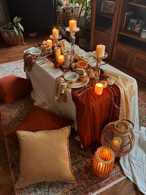 Facebook Indoor Picnic Aesthetic, Indoor Picnic Ideas, Fall Picnic Aesthetic, Autumn Proposal, Indoor Picnic Date, Ceremony Aesthetic, Picnic Candles, Cozy Romance, Hobbit Birthday