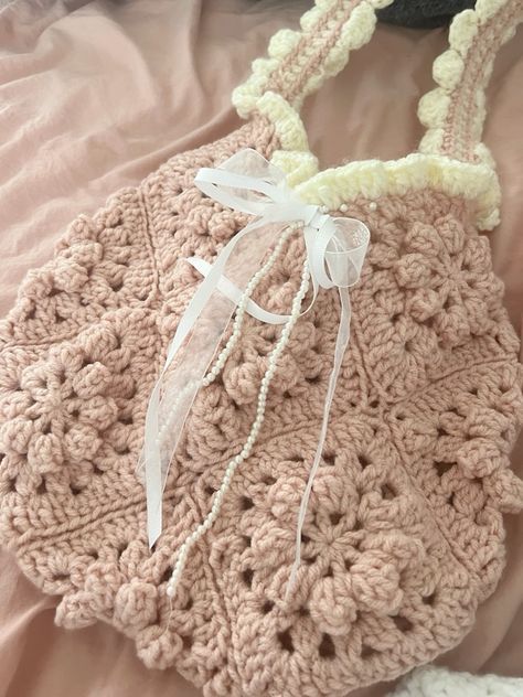 Pink Crochet Bag, Cute Pink Aesthetic, Crochet Sweater Design, Crochet Fairy, Beginner Crochet Tutorial, Crochet Blanket Designs, Crochet Business, Crochet Clothing And Accessories, Kawaii Crochet