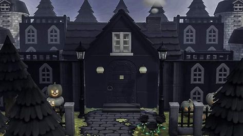 Acnh Haunted House Ideas, Acnh Gothic House Exterior, Acnh Halloween House Exterior, Acnh Goth Entrance, Acnh Gothic Island Entrance, Acnh Haunted Mansion, Acnh Monochrome, Acnh Haunted House, Acnh Mansion