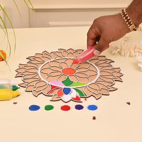 Rangoli Stencils, Rangoli Design For Diwali, Diwali Decoration Items, Rangoli Colours, Diwali Decoration, Beautiful Rangoli, Diwali Festival, Diwali Gifts, Rangoli Design