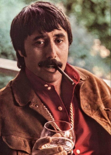 70s Musicians, Lee Hazlewood, Robert Mitchum, Jackie Gleason, Harry Belafonte, Art Of Music, Sense Of Belonging, Laurel Canyon, Summer Wines